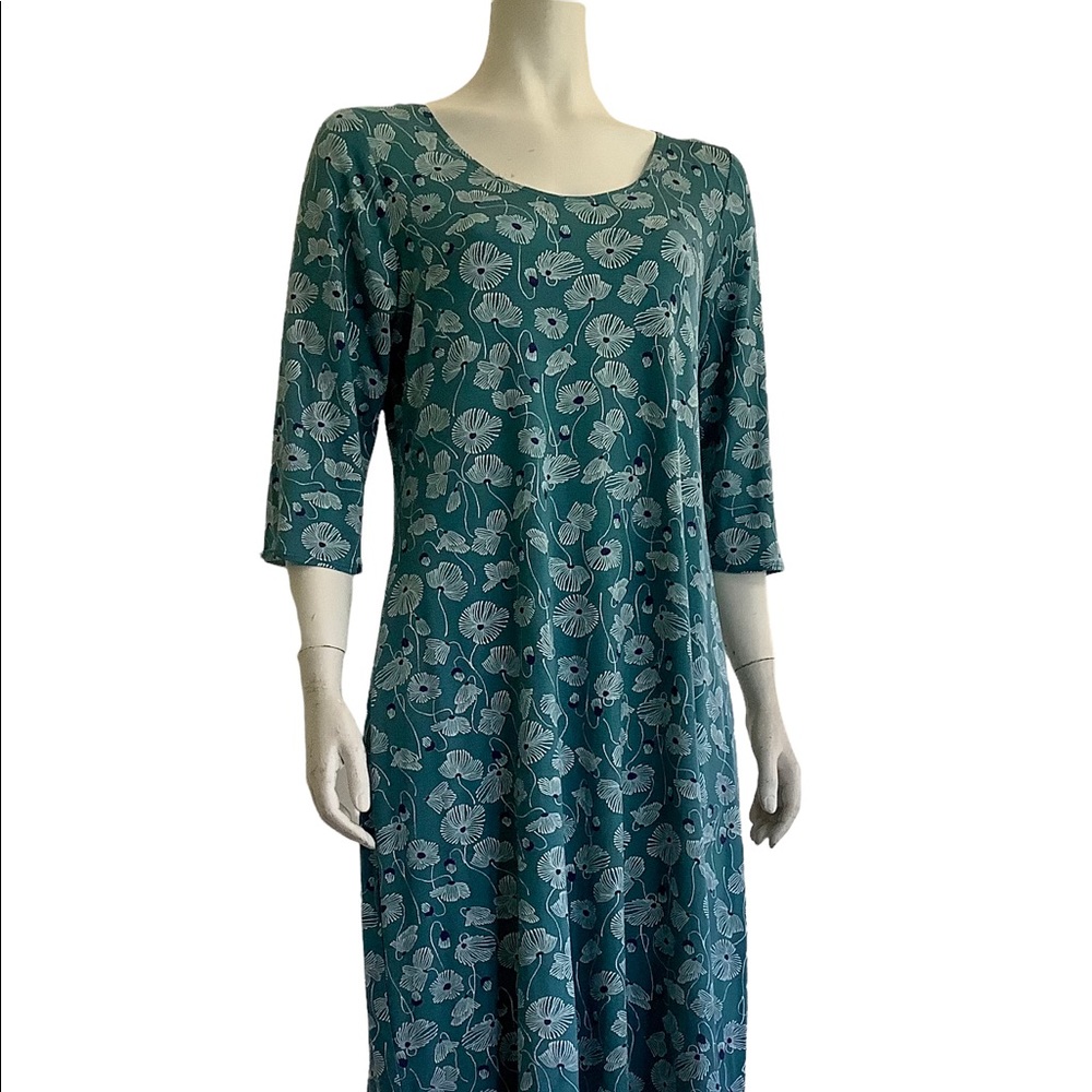 Lucy Dress 3/4 sleeve mid knee